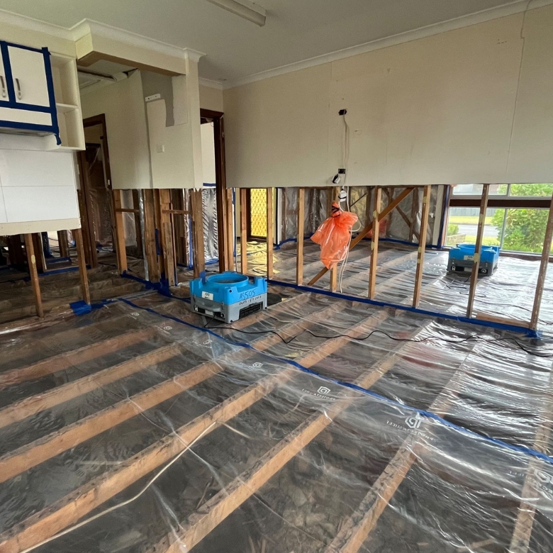 Professional structural drying in Sydney North Northern Beaches for water damaged rooms